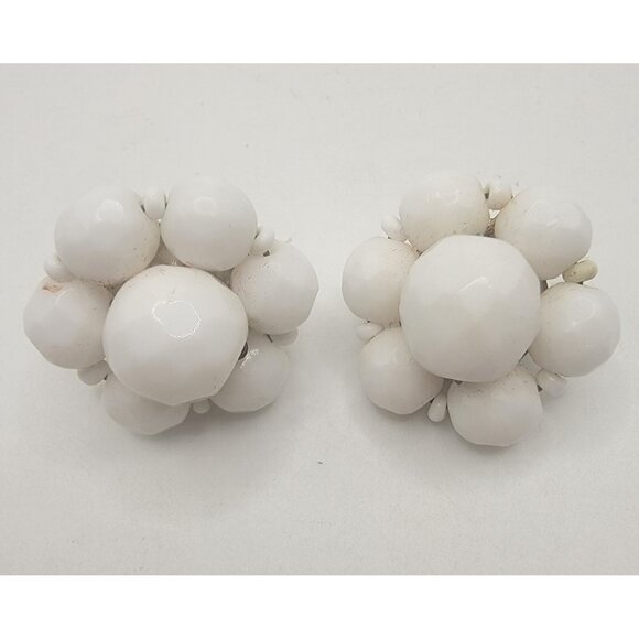 Vintage Earring Clip On White Cluster Bead Stud Signed Western Germany Jewelry - Picture 1 of 3